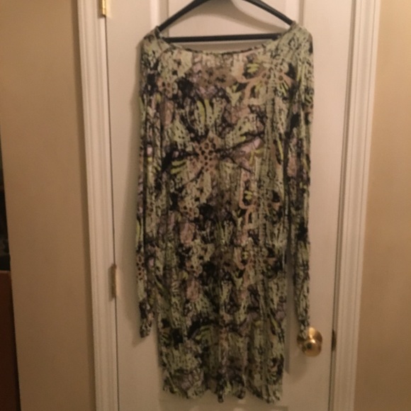 mark. Tunic - Picture 5 of 5